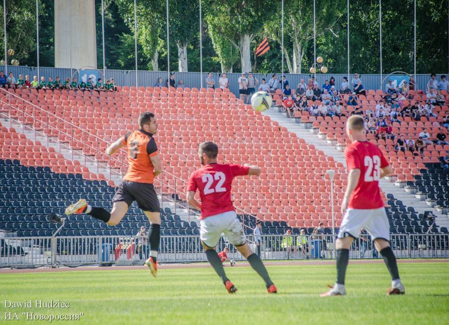 На стадионе «Олимпийский» в Донецке прошел финал кубка чемпионов Донбасса по футболу - novorosinform.org - ДНР - Донецк - ЛНР