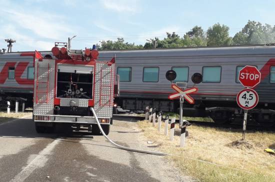 В Адыгее бензовоз столкнулся с поездом - pnp.ru - респ. Адыгея - Нижневартовск - Адлер