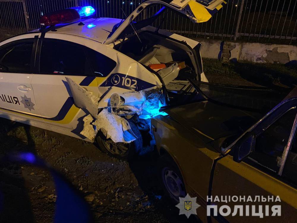 В Черноморске пьяный молодой человек врезался в полицейский автомобиль - 24news.com.ua - Одесская обл.