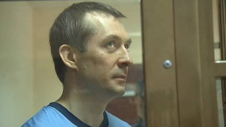 Дмитрий Захарченко - Суд признал Захарченко виновным в получении взятки - vesti.ru - Москва