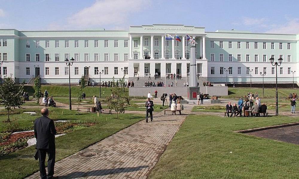 15-летний кадет чуть не умер в Петрозаводске, потому что врачи не заметили у него аппендицит? - gubdaily.ru - Петрозаводск