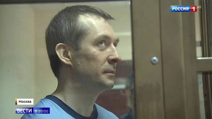 Дмитрий Захарченко - Тринадцать лет тюрьмы, лишение звания и наград. Суд вынес приговор полковнику Захарченко - vesti.ru - Москва