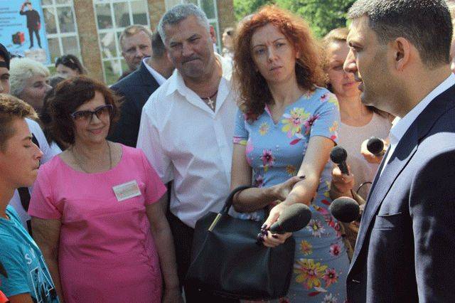 Владимир Гройсман - Гройсман пообещал поднять зарплату мастерам профтехобразования - real-vin.com - Винницкая обл.