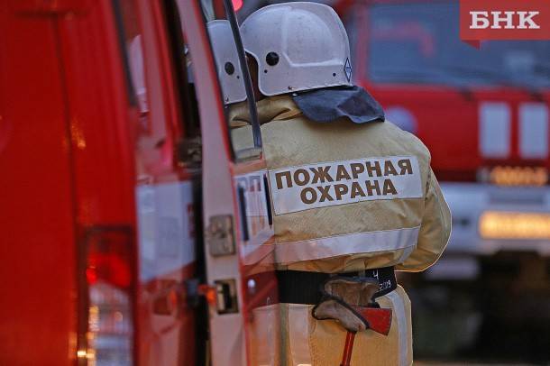 В Прилузье из-за грозы загорелся  жилой дом - bnkomi.ru - респ. Коми - район Прилузский