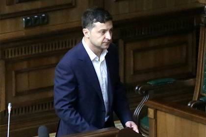 Владимир Зеленский - Петр Порошенко - Зеленский отменил указы Порошенко - lenta.ru - Россия - Украина