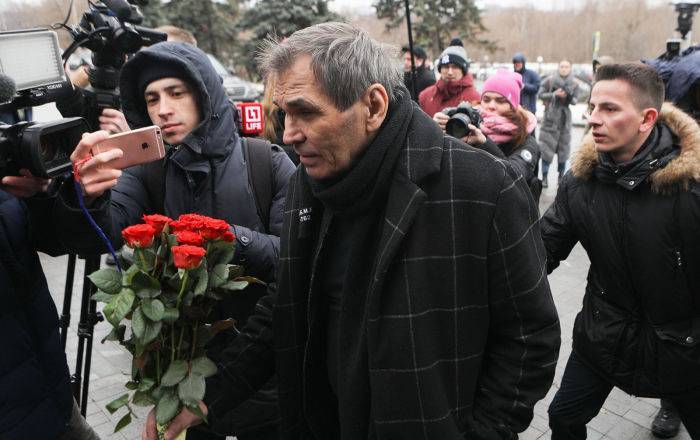 Бари Алибасов - Бари Алибасов проснулся, но ничего не помнит — даже себя - ru.armeniasputnik.am
