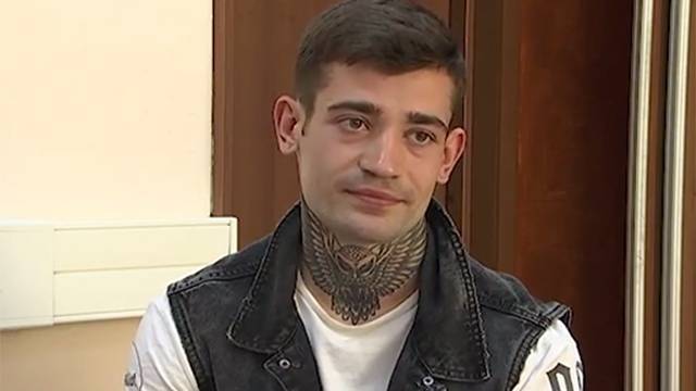 Юрий Титов - Разгромивший редакцию "Сноба" в Москве мужчина обменял ноутбук на самокат - ren.tv - Москва