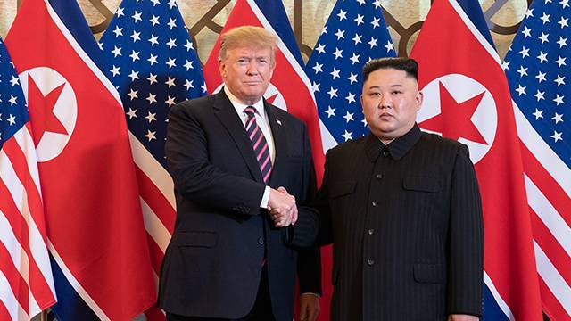 Дональд Трамп - Ким Ченын - Джон Болтон - Болтон заявил о готовности США к возможному третьему саммиту Трампа с Ким Чен Ыном - ren.tv - США - КНДР - Сингапур - Ханой