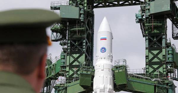"Роскосмос" сорвал сроки выпуска "Ангары" - glavnoe.ua - Омск