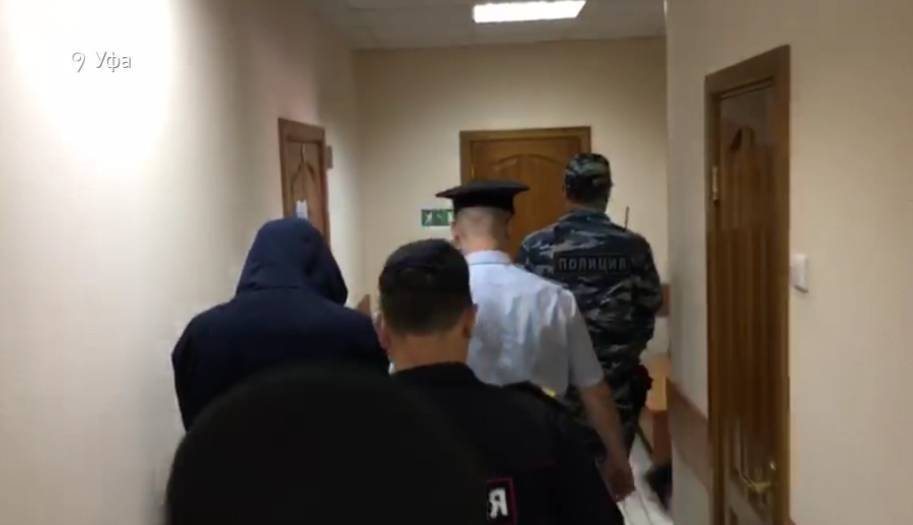 В Уфе взяли под стражу мужчину, расстрелявшего людей возле автовокзала - bash.news - Россия - Уфа