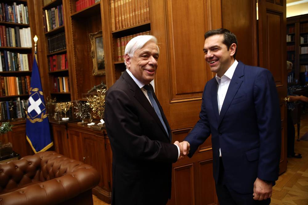 Алексис Ципрас - Президент Греции распустил парламент и назначил дату выборов - ren.tv - Греция