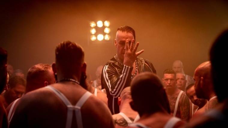 Юлия Михалкова - Линдеманн из&nbsp;Rammstein сломал челюсть поклоннику, защищая честь женщины - 5-tv.ru - Германия
