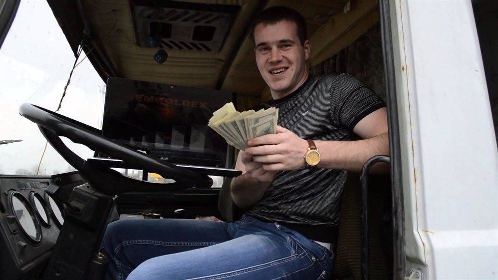 Крановщику – 60000, водителю грузовика – до 80000, замруководителя – 250000. Где в Ульяновской области есть высокие зарплаты - ulpravda.ru - Ульяновск - Ульяновская