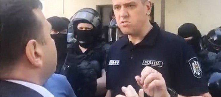 Андрей Нэстасе - Майя Санду - Молдавские полицейские сошлись в рукопашной с главой МВД | Политнавигатор - politnavigator.net - Молдавия