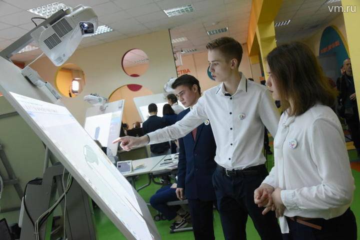 Более 155 миллиардов рублей направят на реализацию нацпроекта «Образование» - vm.ru - Россия