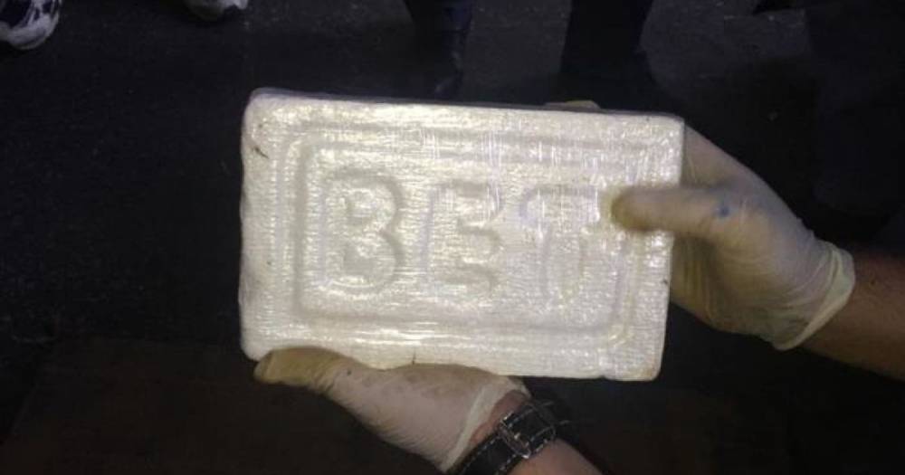 В порту Санкт-Петербурга в консервах нашли 400 кг кокаина - ru.tsn.ua - Россия - Эквадор - Санкт-Петербург