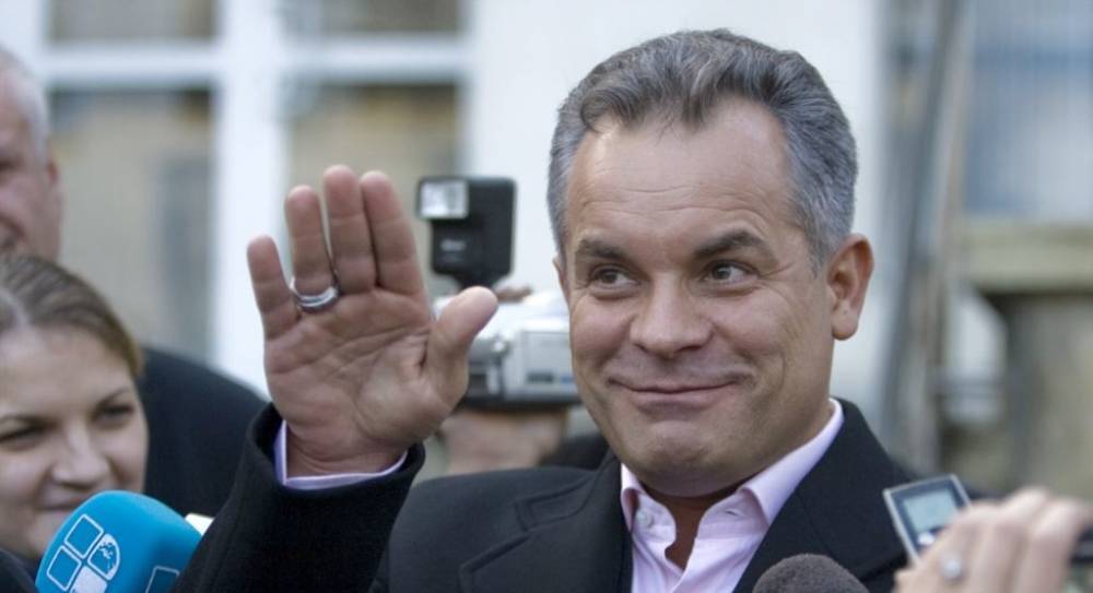 Владимир Плахотнюк - Плахотнюк заметает следы: Демпартия унесла с собой данные по краже миллиарда - news-front.info - Молдавия