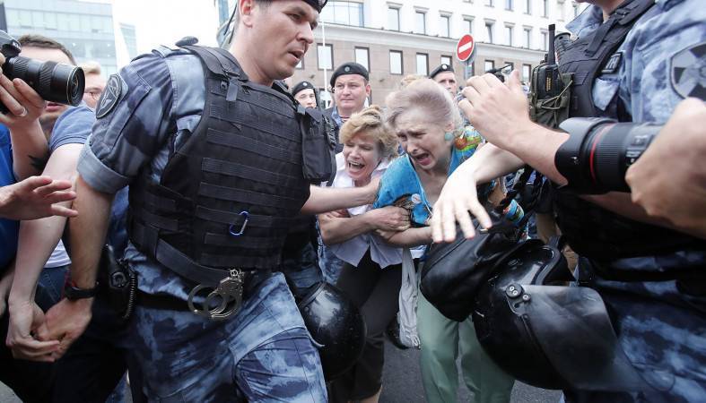 Иван Голунов - В Москве задержаны более 200 человек, среди них — Навальный - 365news.biz - Москва - Россия