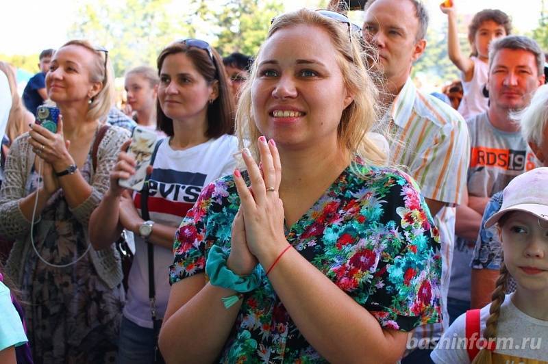 Радий Хабиров - Ульфат Мустафин - День России - В Уфе заработал долгожданный фонтан – часы за 80 млн рублей - bashinform.ru - Россия - Башкирия - Уфа - День