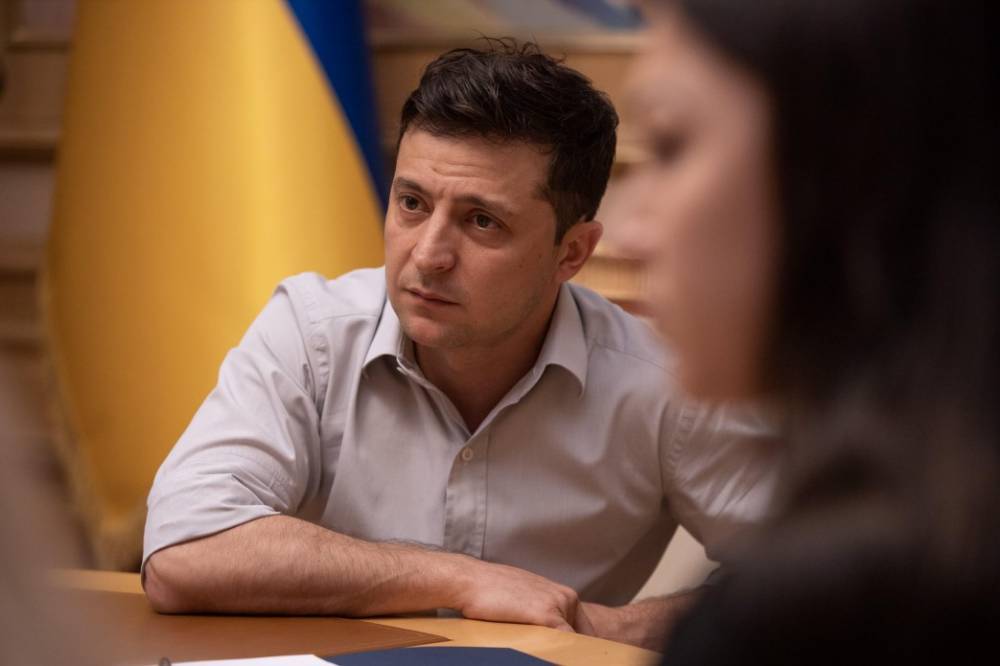Владимир Зеленский - Виталий Портников - Журналист советует Зеленскому учитывать мнение активного меньшинства: силовики не спасут президента от нового Майдана - news-front.info