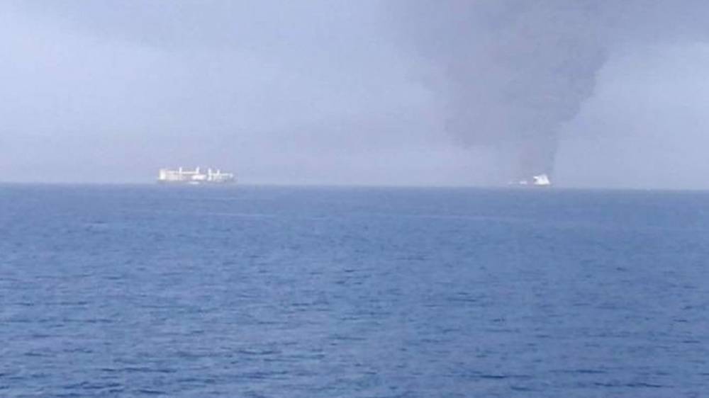 На загоревшемся в Оманском заливе танкере были россияне – СМИ - m24.ru - Россия - Англия - Грузия - Иран - Филиппины - Оман