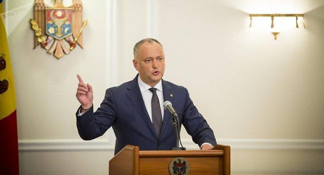 Майя Санду - Игорь Додон - Павел Филип - Президент Молдавии защитит чиновников, поддержавших новую власть - eadaily.com - Молдавия