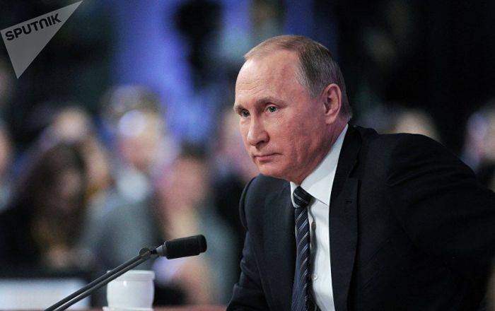 Владимир Путин - Иван Голунов - По следам скандала с Голуновым: Путин освободил от должности двух генералов полиции - ru.armeniasputnik.am - Москва - Россия