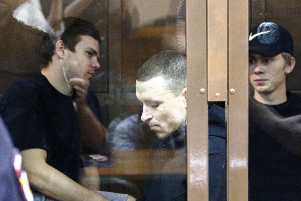 Павел Мамаев - Александр Кокорин - Кирилл Кокорин - Улыбчивый Кокорин возмутил судью - tvc.ru