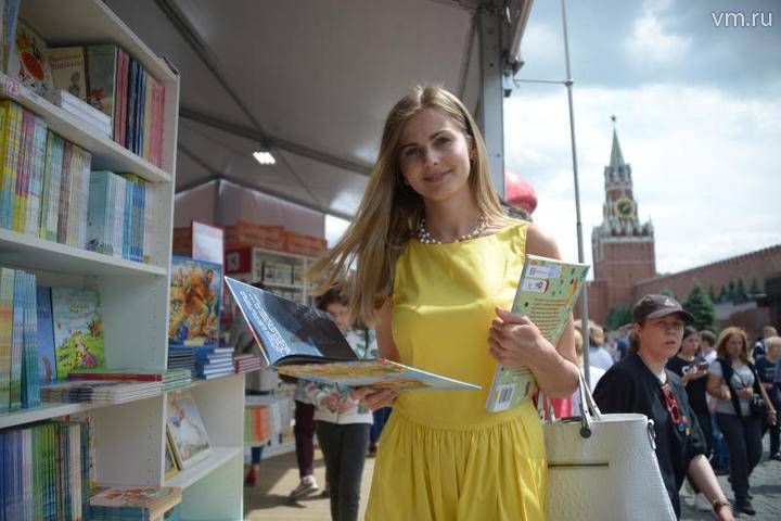 Александр Пушкин - Посетителями фестиваля «Красная площадь» стали около 300 тысяч человек - vm.ru - Россия