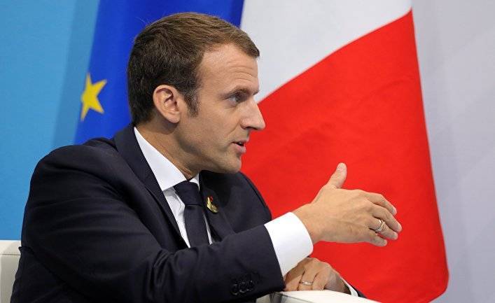 Владимир Путин - Эммануэль Макрон - La Nouvelle Tribune (Франция): пожмет ли Путин протянутую Макроном руку? - inosmi.ru - Россия - Крым - Швейцария