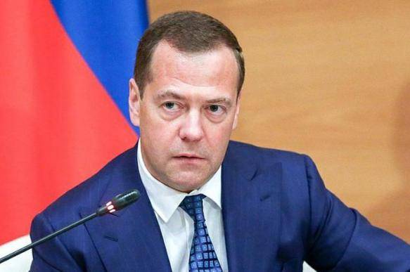 Дмитрий Медведев - Медведев раскритиковал "Роскосмос" за срыв контрактов по пилотируемым полетам - pravda.ru - Россия