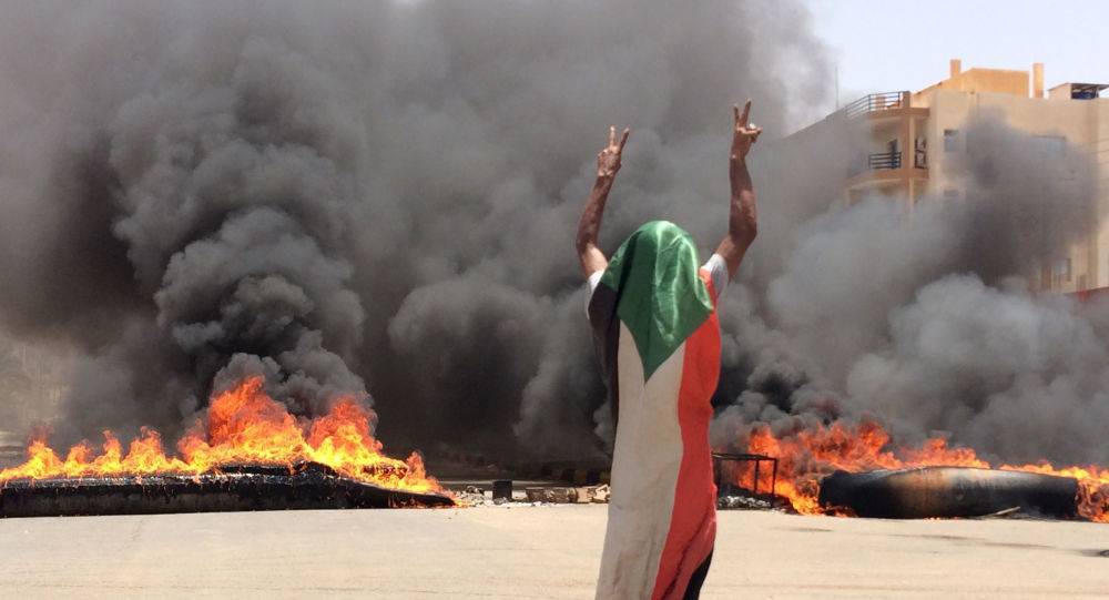 Омар Аль-Башира - Военный совет Судана подтвердил новые попытки госпереворота в стране - news-front.info - Судан