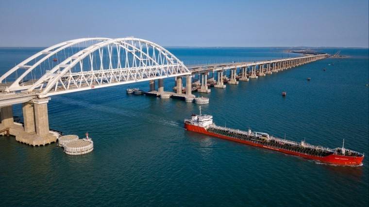 Строительство ж/д части Крымского моста идет с&nbsp;опережением - 5-tv.ru - Керчь