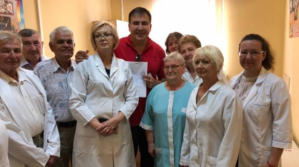Виталий Кличко - Саакашвили  стал на воинский учет в Киеве - ru.slovoidilo.ua - Украина - Киев