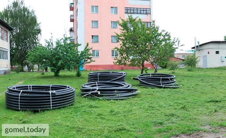 В поселке под Гомелем отключили горячую воду на четыре месяца. Начальник районного ЖКХ: «Мыться раз в неделю — это нормально!» - gomel.today - Гомель