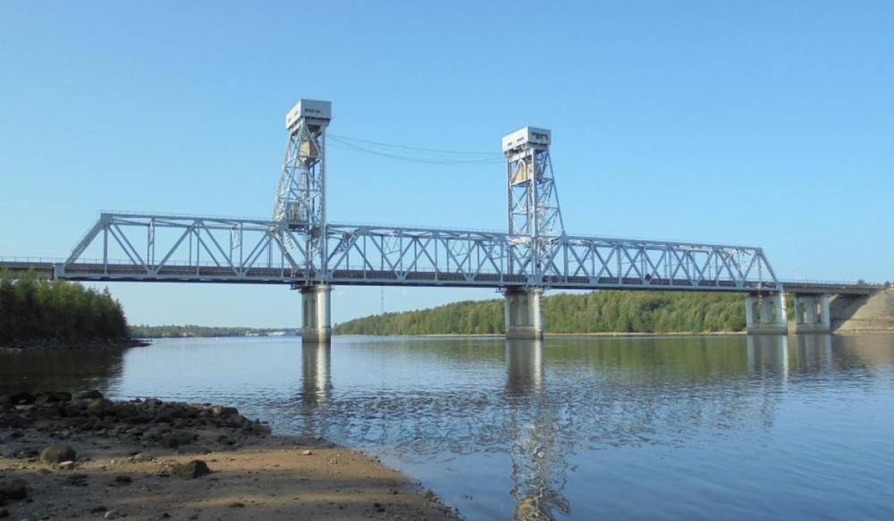 Мост через реку Свирь разведут на два часа - gorod-plus.tv - Лодейное Поле
