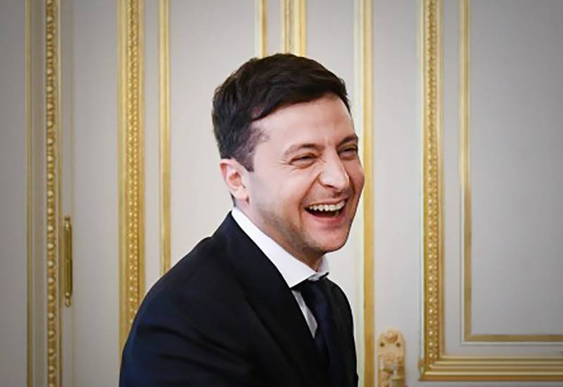 Владимир Зеленский - Андрей Парубий - Елена Зеленская - Парубий упрекнул Зеленского за кортежи и особняки - tvc.ru - Украина - Киев - Крым