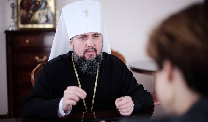 патриарх Филарет - Епифаний отчаянно пытается критиковать Филарета - news-front.info - Украина - Киев