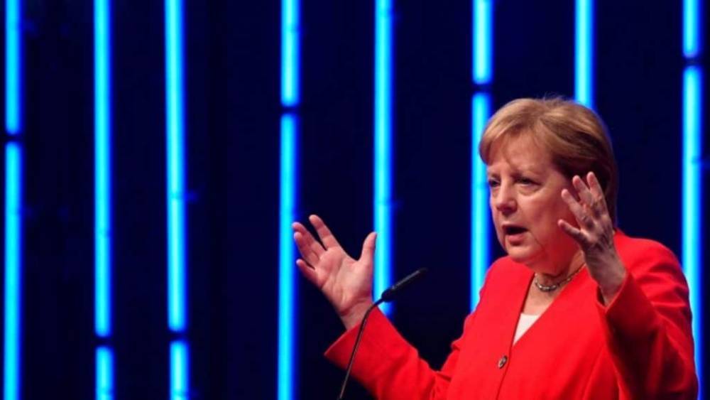 Ангела Меркель - Меркель признала, что выделяла слишком мало средств на снаряжение бундесвера - germania.one - Ляйен - Меркель