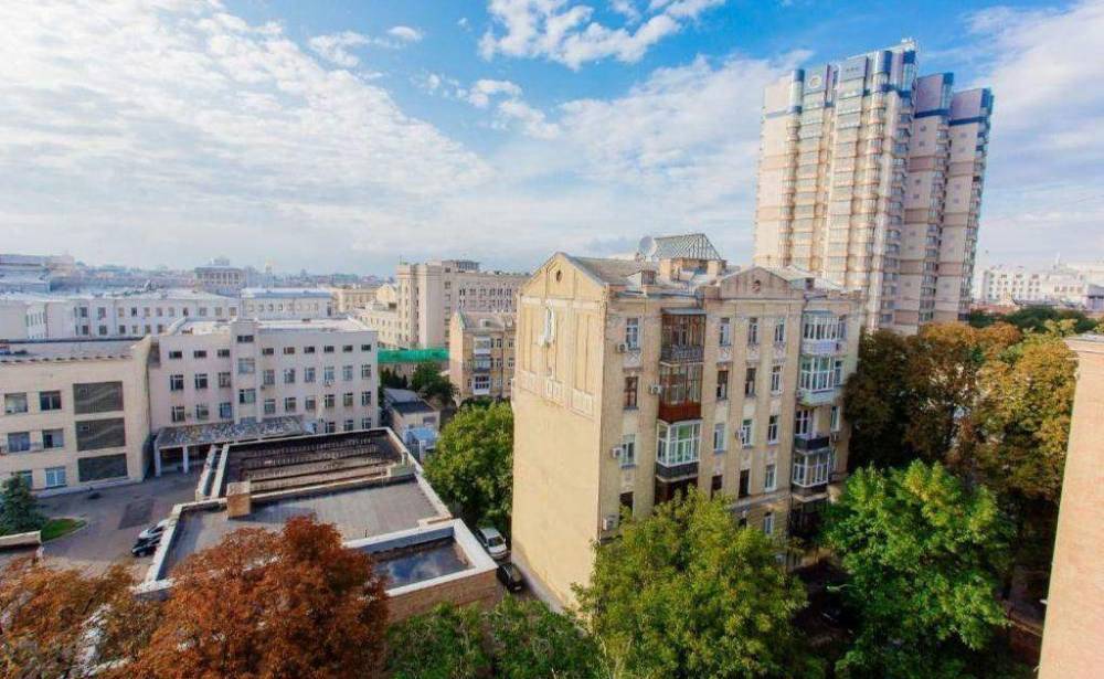 Сколько квартир можно снять в Смоленске вместо одной в Москве? - readovka.ru - Москва - Россия - Смоленск - Санкт-Петербург - Сочи - Екатеринбург - Казань - Хабаровск - Владивосток