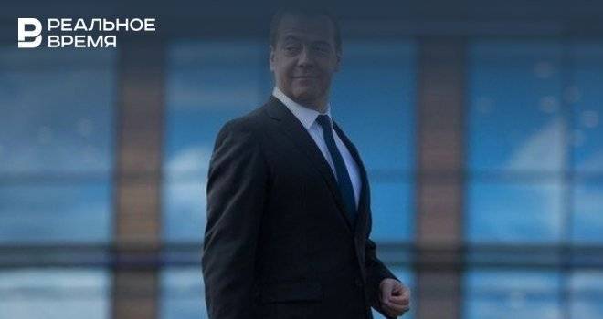 Дмитрий Медведев - Роман Хасаев - Медведев поздравил медработников с профессиональным праздником - realnoevremya.ru - Россия