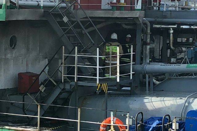 Число жертв пожара на танкере в Дагестане возросло до четырех человек - aif.ru - Махачкала