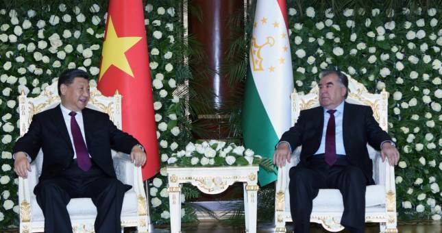Эмомали Рахмон - Си Цзиньпинь - Таджикистан и Китай подписали 18 документов о сотрудничестве - dialog.tj - Китай - Душанбе - Таджикистан