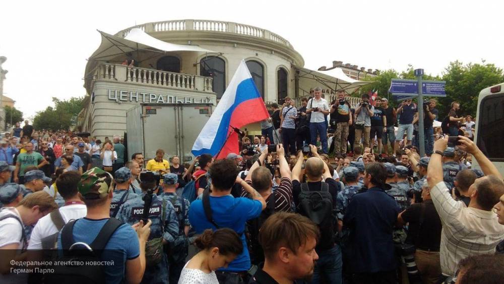 Иван Голунов - Оппозиция хочет «показать себя» западным спонсорам на митинге 16 июня - newinform.com - Россия - Запад