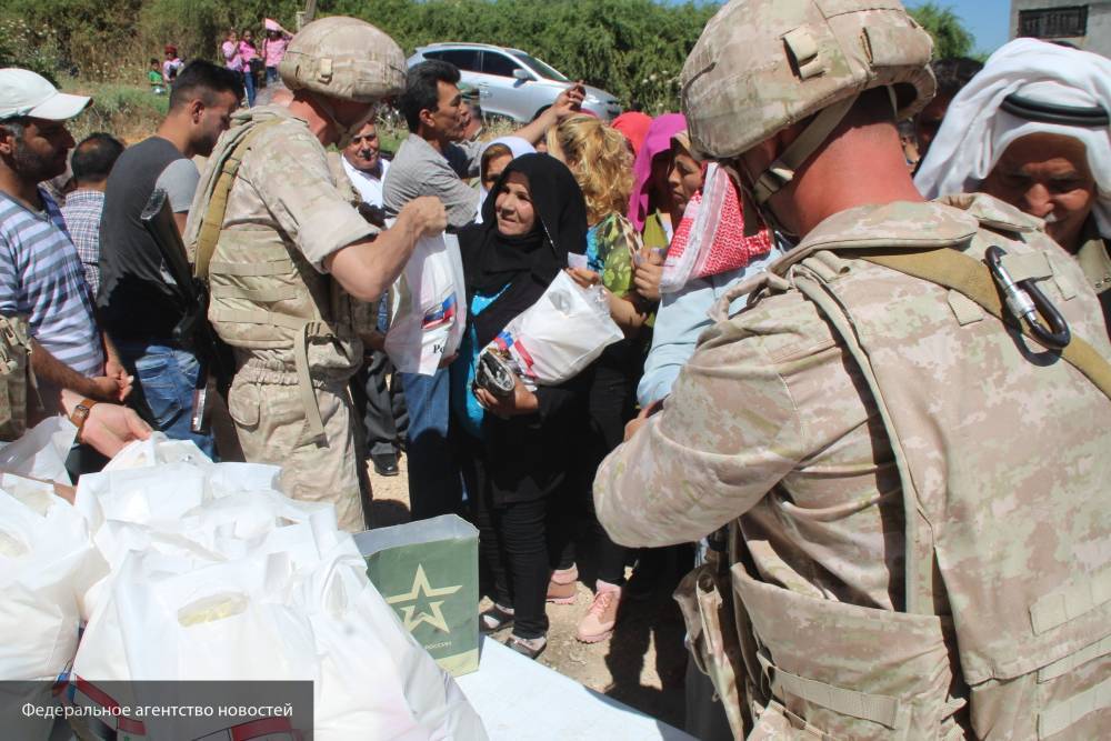 Российские военнослужащие провели гуманитарные акции в сирийских Дейр-эз-Зоре и Латакии - newinform.com - Сирия - Сирия - провинция Дейр-Эз-Зор