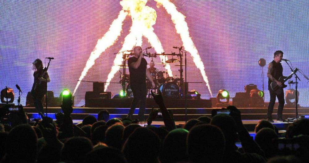 В метро предупредили о возможных ограничениях из-за концерта Disturbed - m24.ru