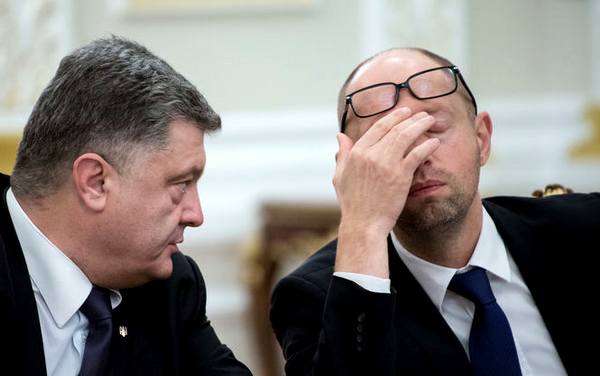 Арсений Яценюк - Отставка Яценюка и социология: последний звонок для чиновников - argumentua.com