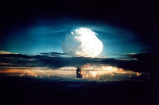Никита Хрущев - Мао Цзэдун - Китай быстрее всех шагнул к изобретению водородной бомбы после освоения атомного заряда - pnp.ru - Китай