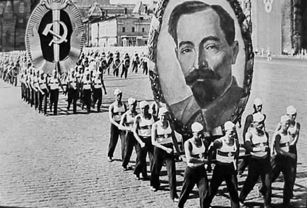 Николай Ежов - СССР в крови топила малограмотная сволочь: «стукачи» и ЧК в документах Ежова - argumentua.com