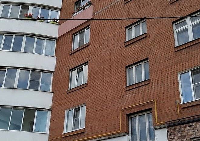 Соцсети: в Рязани ребенок погиб при падении из окна - ya62.ru - Рязань